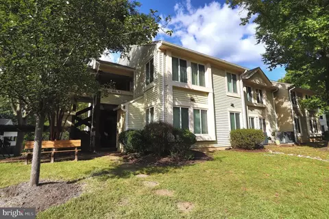 10320 Luria Commons Ct #2C, Burke, VA 22015