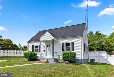 5652 Kathryn St, Alexandria, VA 22303