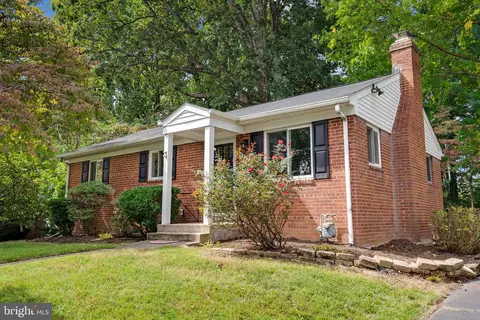 3240 Norfolk Ln, Falls Church, VA 22042