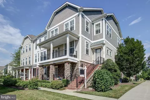 129 Anthem Ave, Herndon, VA 20170