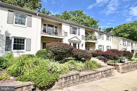 Exterior - 5904 A Kingsford Rd #414, Springfield, VA 22152 photo 1 of 2