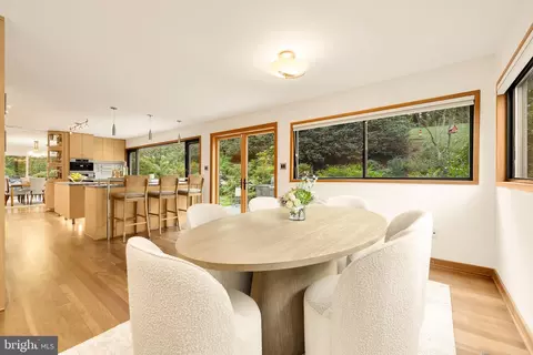 Dining - 249 Springvale Rd, Great Falls, VA 22066 photo 3 of 3