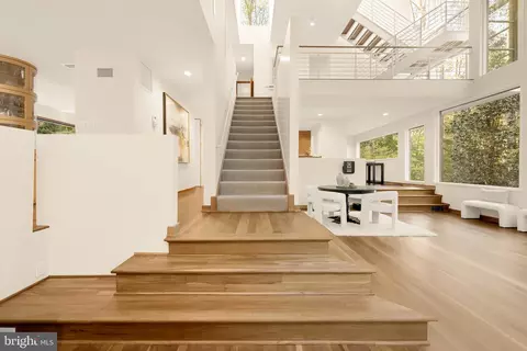 Entry Way - 249 Springvale Rd, Great Falls, VA 22066 photo 4 of 5