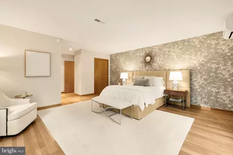 Bedroom - 249 Springvale Rd, Great Falls, VA 22066 photo 2 of 5
