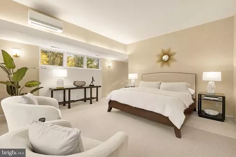 Bedroom - 249 Springvale Rd, Great Falls, VA 22066 photo 4 of 5