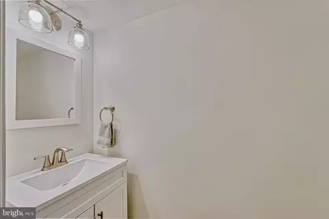 8324 Bark Tree Ct, Springfield, VA 22153 photo 27