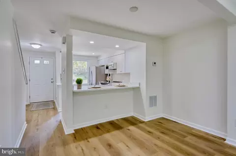 8324 Bark Tree Ct, Springfield, VA 22153 photo 8
