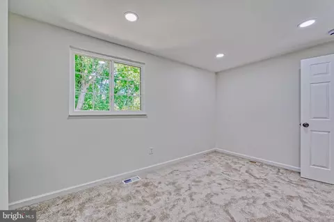 8324 Bark Tree Ct, Springfield, VA 22153 photo 14