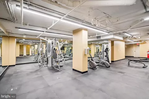 1808 Old Meadow Rd #502, Mclean, VA 22102 photo 28