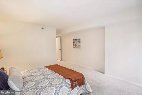 1808 Old Meadow Rd #502, Mclean, VA 22102 photo 12