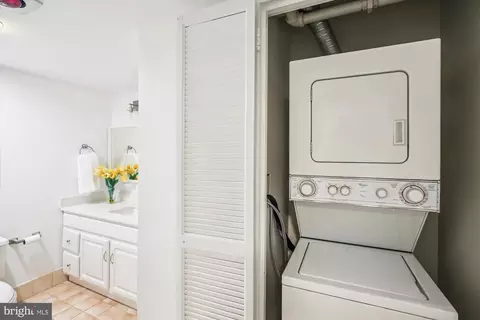 1808 Old Meadow Rd #502, Mclean, VA 22102 photo 18