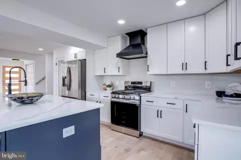 Kitchen - 5416 Nutting Dr, Springfield, VA 22151 photo 4 of 5
