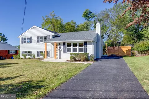 Exterior - 5416 Nutting Dr, Springfield, VA 22151 photo 5 of 9