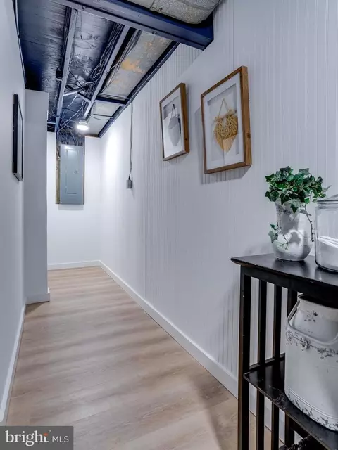 Entry Way - 5416 Nutting Dr, Springfield, VA 22151 photo 2 of 2