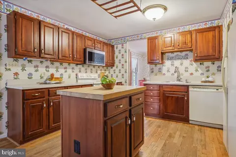 7204 Main St, Clifton, VA 20124 photo 10