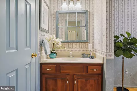 7204 Main St, Clifton, VA 20124 photo 25