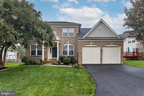 8482 Brutus Ct, Springfield, VA 22153