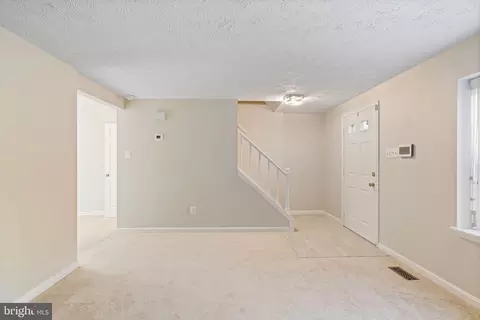 8261 Burning Forest Ct, Springfield, VA 22153 photo 12