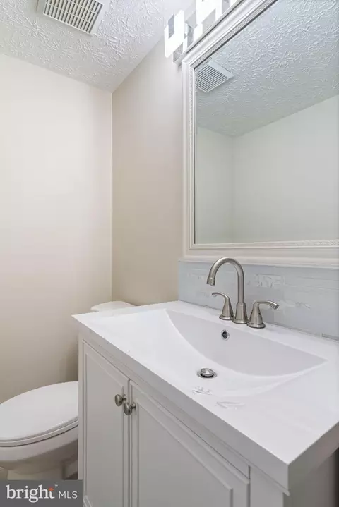 8261 Burning Forest Ct, Springfield, VA 22153 photo 20