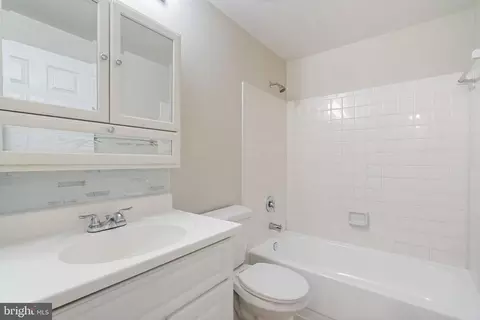 8261 Burning Forest Ct, Springfield, VA 22153 photo 27