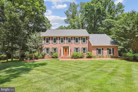 12406 Macao Ct, Herndon, VA 20171