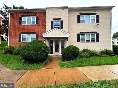 3057 Patrick Henry Dr #3057-201, Falls Church, VA 22044