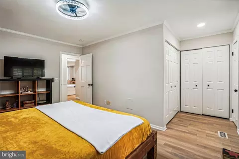 11728 Decade Ct, Reston, VA 20191 photo 14