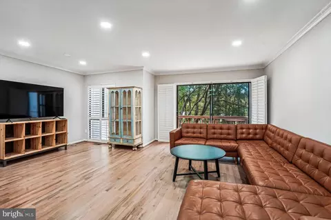 11728 Decade Ct, Reston, VA 20191 photo 10