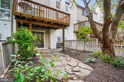 11728 Decade Ct, Reston, VA 20191 photo 32