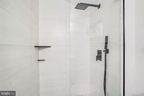 11728 Decade Ct, Reston, VA 20191 photo 17