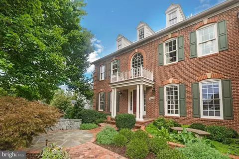 14068 Eagle Chase Cir, Chantilly, VA 20151