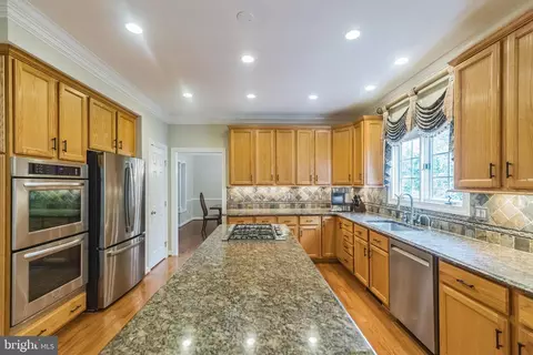 14068 Eagle Chase Cir, Chantilly, VA 20151 photo 4