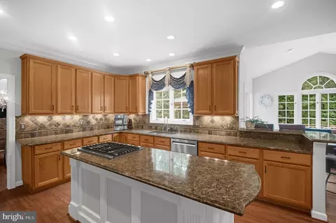 14068 Eagle Chase Cir, Chantilly, VA 20151 photo 5