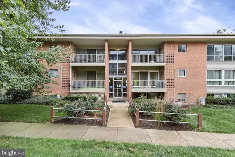 3716 Rosser #3716-204, Alexandria, VA 22311