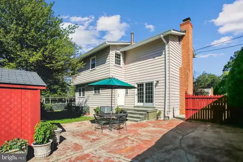 Exterior - 6509 Bowie Dr, Springfield, VA 22150 photo 8 of 14