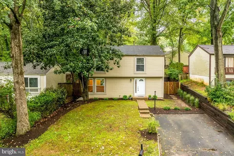 11565 Shadbush Ct, Reston, VA 20191