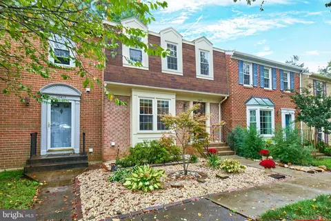 10419 Red Granite Ter, Oakton, VA 22124