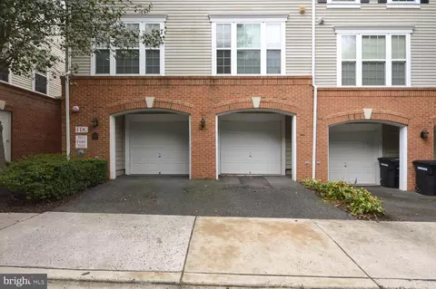 7033 Huntley Run Pl #108, Alexandria, VA 22306