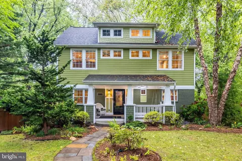 7204 Arthur Dr, Falls Church, VA 22046