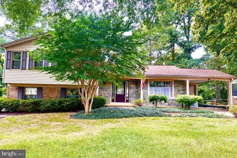 3110 Northwood Rd, Fairfax, VA 22031