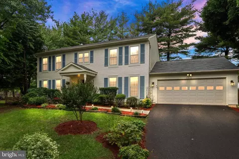 3314 Wrenn House Ct, Herndon, VA 20171