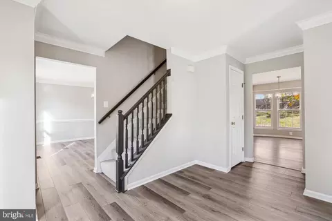 Entry Way - 7211 Kyles Lndg, Springfield, VA 22150 photo 7 of 14