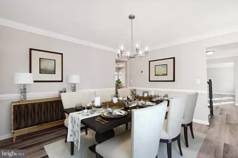 Dining - 7211 Kyles Lndg, Springfield, VA 22150 photo 1 of 2