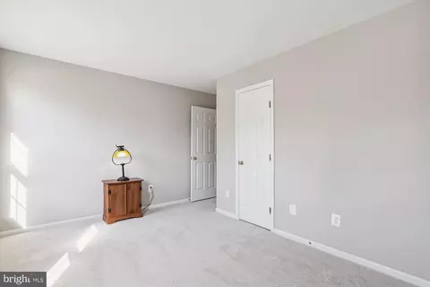 Bedroom - 7211 Kyles Lndg, Springfield, VA 22150 photo 3 of 8