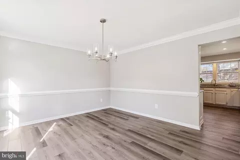 Entry Way - 7211 Kyles Lndg, Springfield, VA 22150 photo 2 of 14