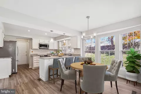 Dining - 7211 Kyles Lndg, Springfield, VA 22150 photo 2 of 2