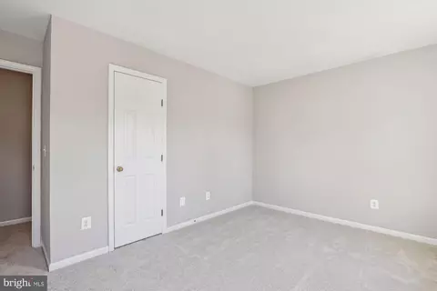 Bedroom - 7211 Kyles Lndg, Springfield, VA 22150 photo 2 of 8