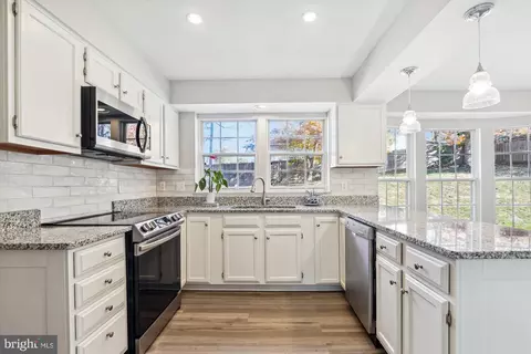 Kitchen - 7211 Kyles Lndg, Springfield, VA 22150 photo 1 of 4