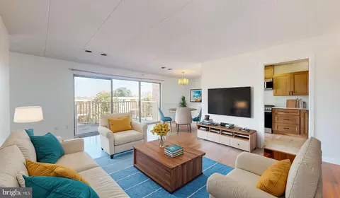 2632 Wagon Dr #286, Alexandria, VA 22303