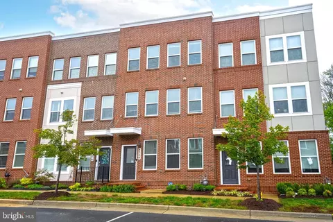 8354 Sallyport St, Lorton, VA 22079